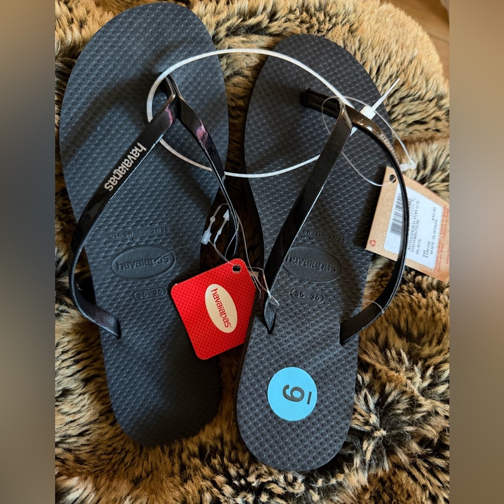 Havaianas Slim Glossy Black Flip Flops - Women's size 6 NWT
